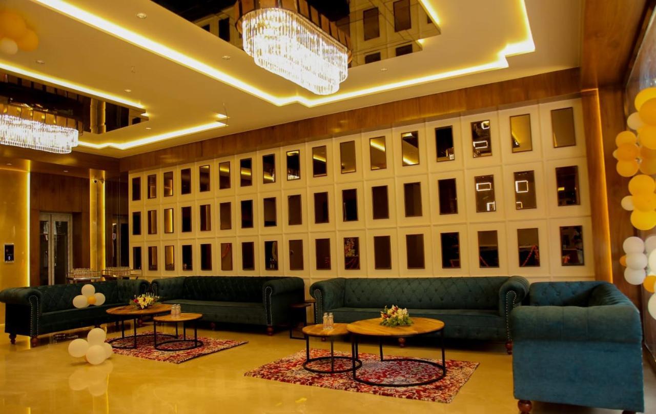 Nrich Skyotel Navsari Экстерьер фото